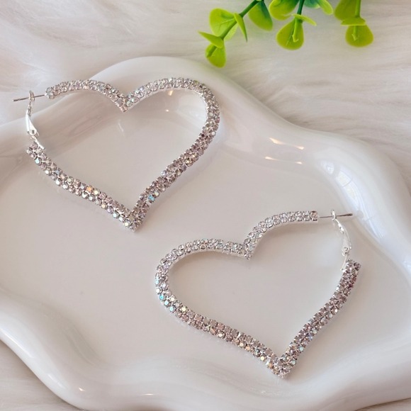 Jewelry - Sparkling Rhinestone‎ Heart Hoop Earrings